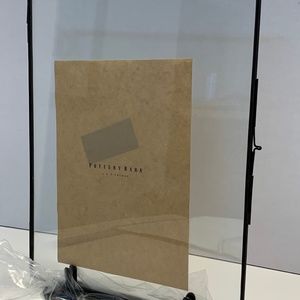 Pottery Barn Floating Frame on Stand - BAD PHOTO!!